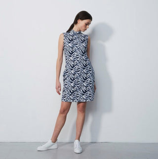 Daily Sports Lens Sleeveless Golf Dress- Streamline Art