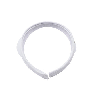 White Clip ladies golf visor constructed with quick-drying fabrics. The visor comes in a one size fits all design which clips around your head to hold it securely in place. It also features a concealed magnet  in peak with a hand enamelled lace effect golf ball marker attached, making it a lovely golf accessory, golf gift! The headband features a soft lined absorbent towel.