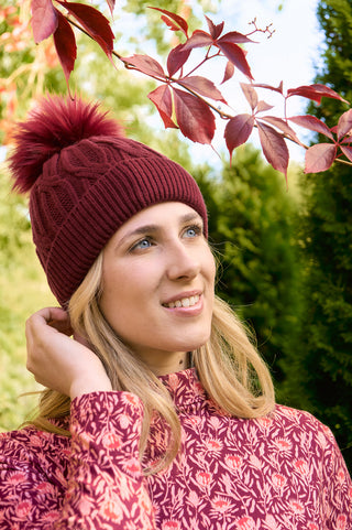 Pure Golf Ladies Waterproof Bobble Hat (Margot Knit) - Merlot