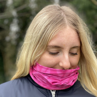 Lightweight Women's Golf Snood - Pink Feather Design